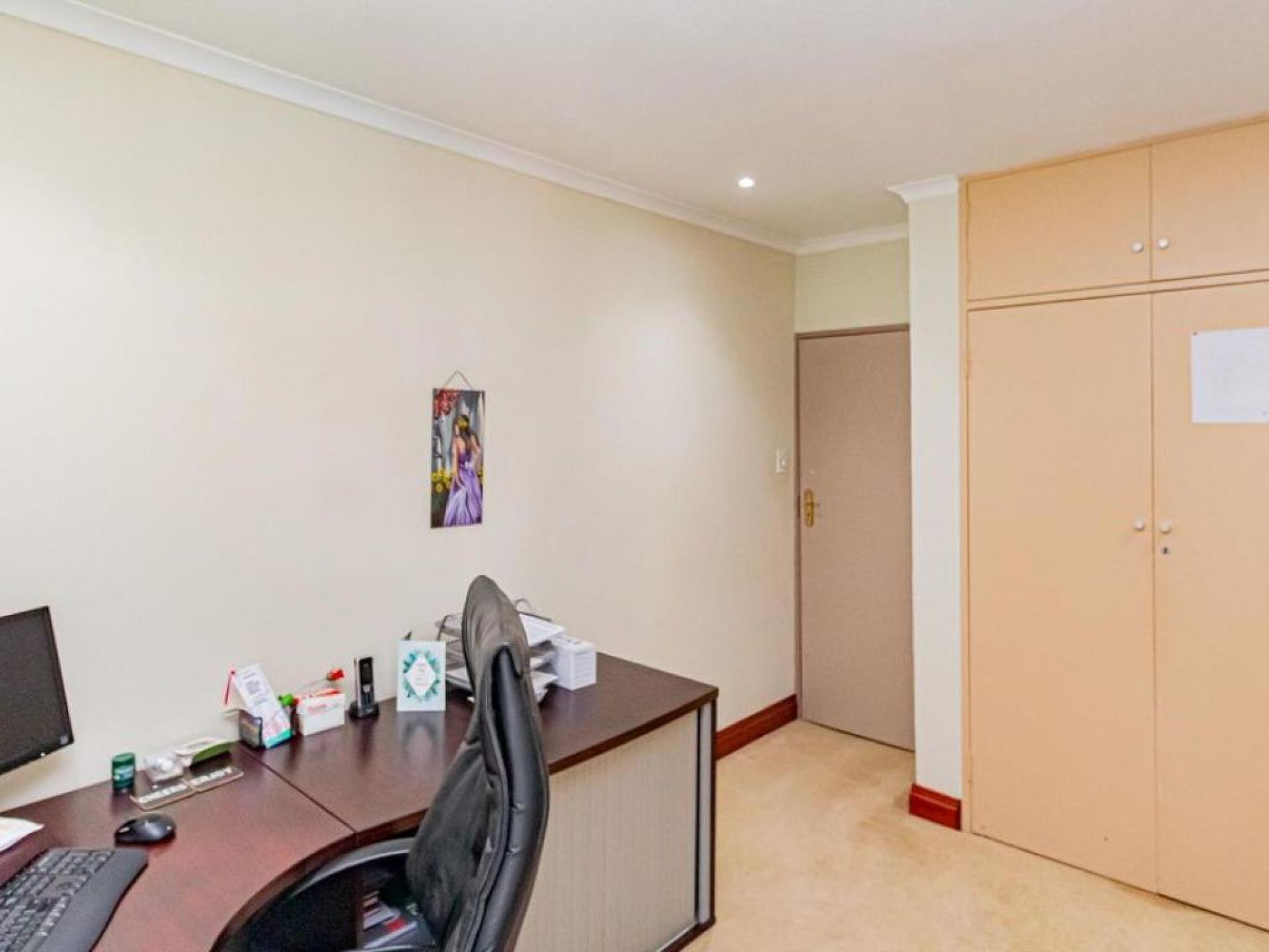  of property in Rietvalleirand