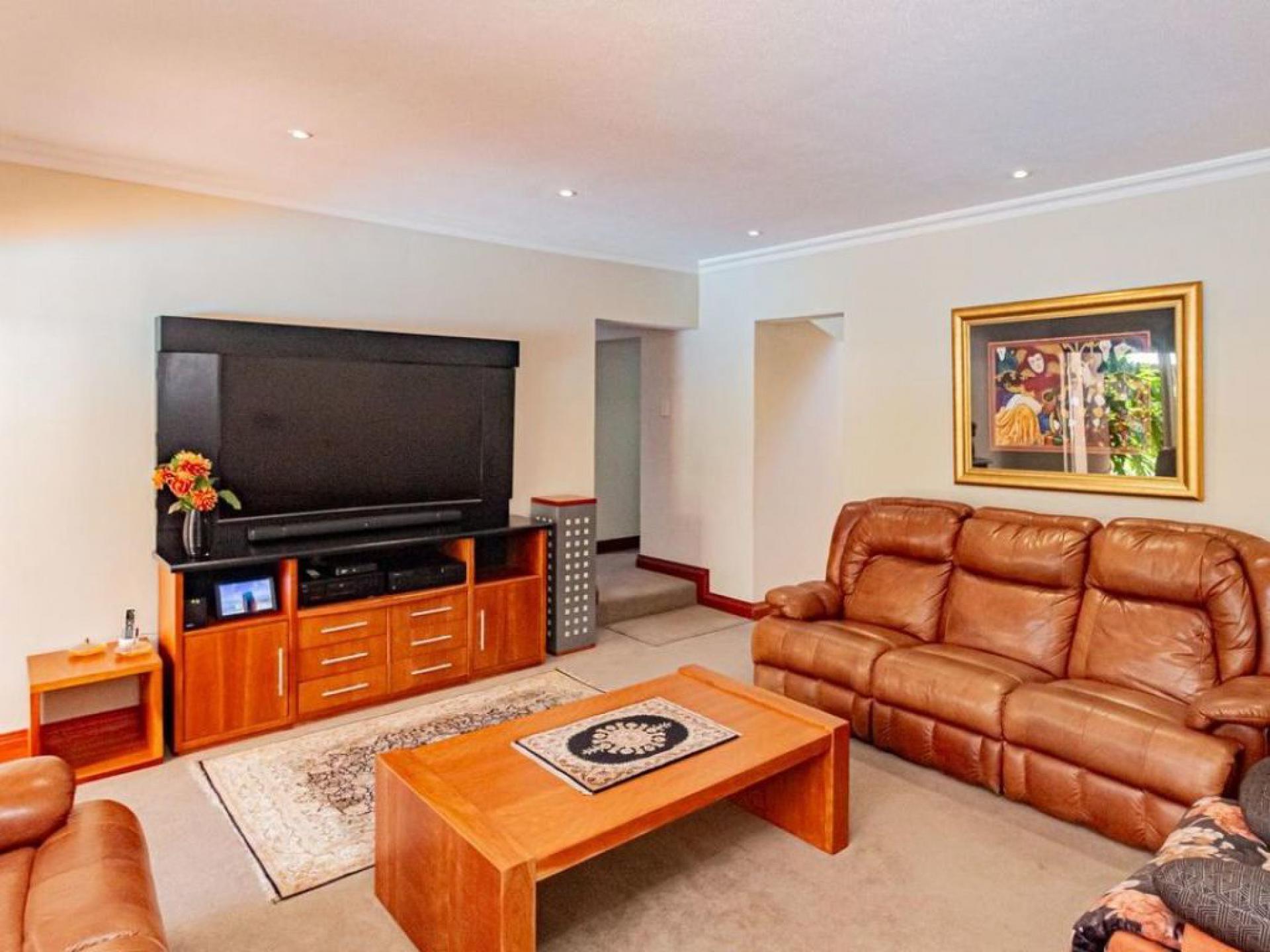  of property in Rietvalleirand