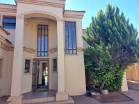  of property in Universitas