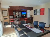  of property in Universitas