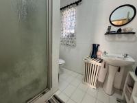  of property in Bedford Gardens