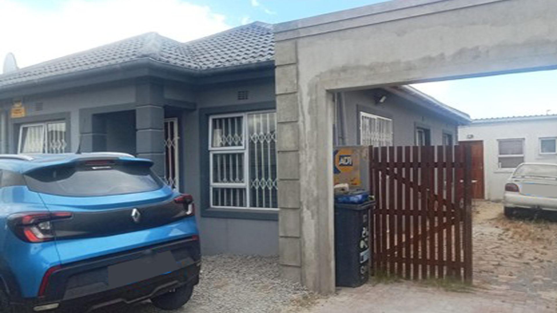 Front View of property in Hagley