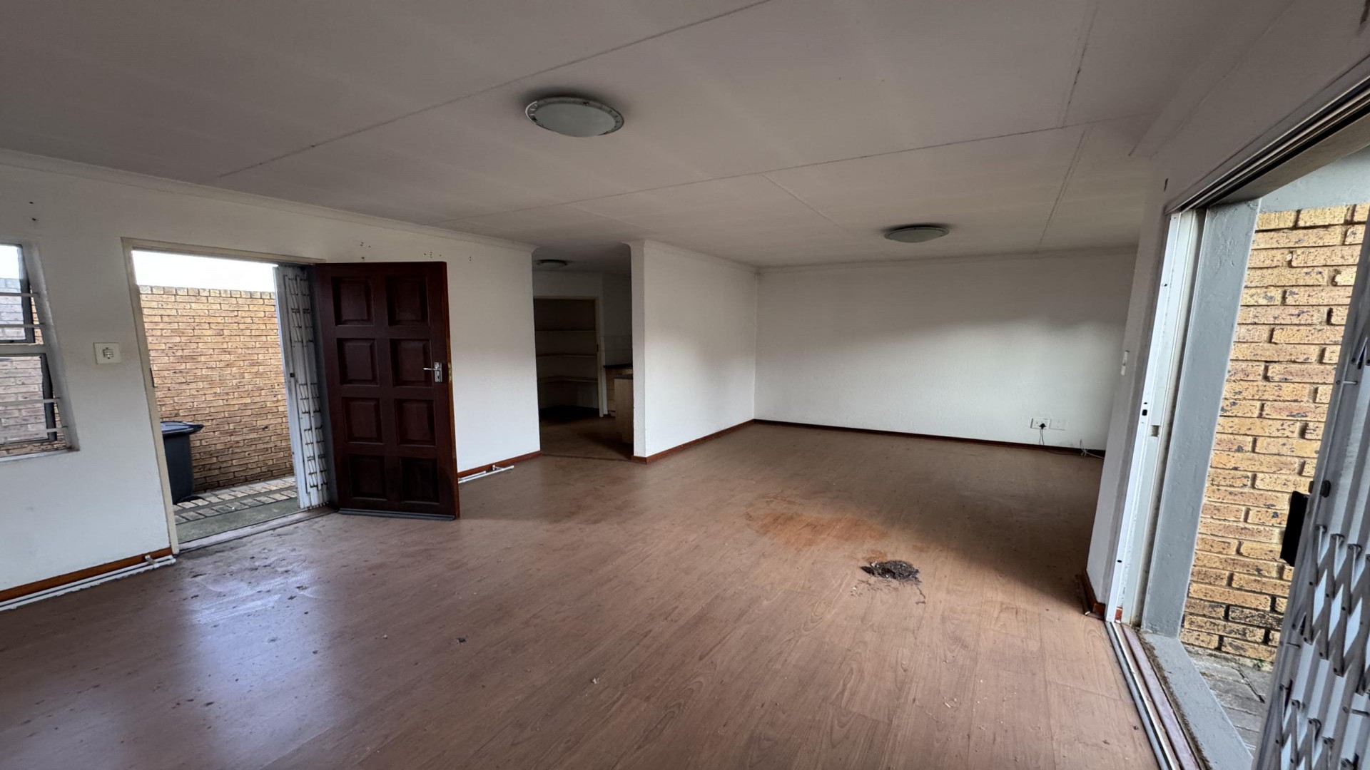 Lounges of property in Halfway Gardens