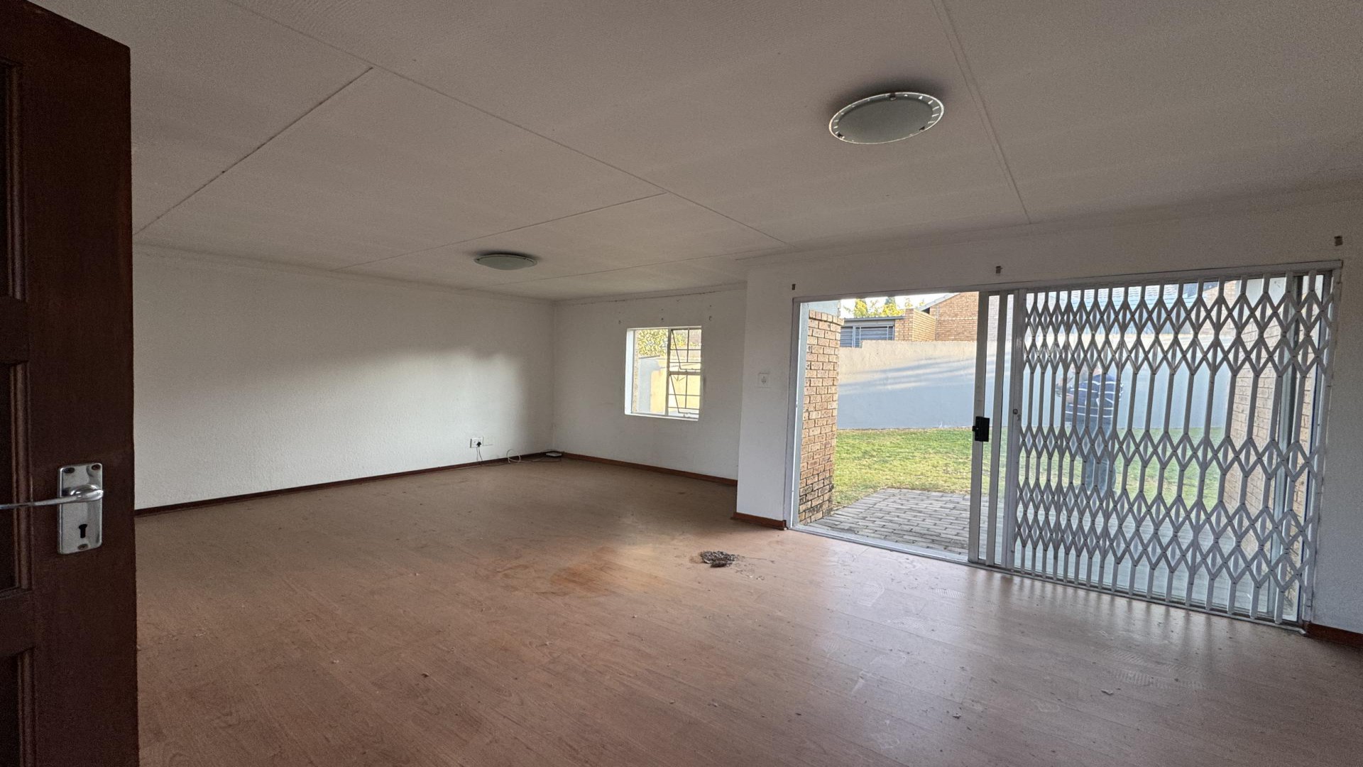 Bed Room 3 of property in Halfway Gardens
