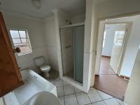 Bathroom 1 of property in Halfway Gardens