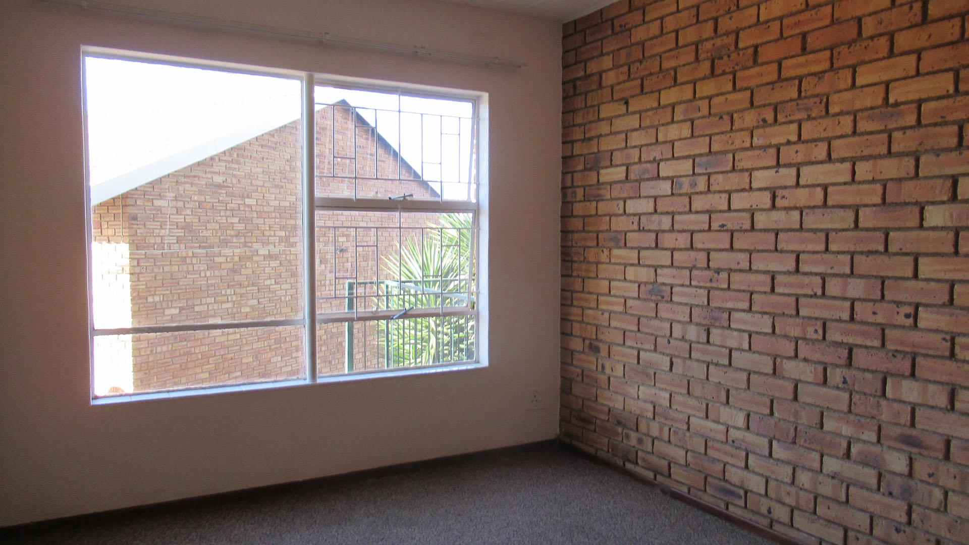 Bed Room 2 - 10 square meters of property in Rant-En-Dal