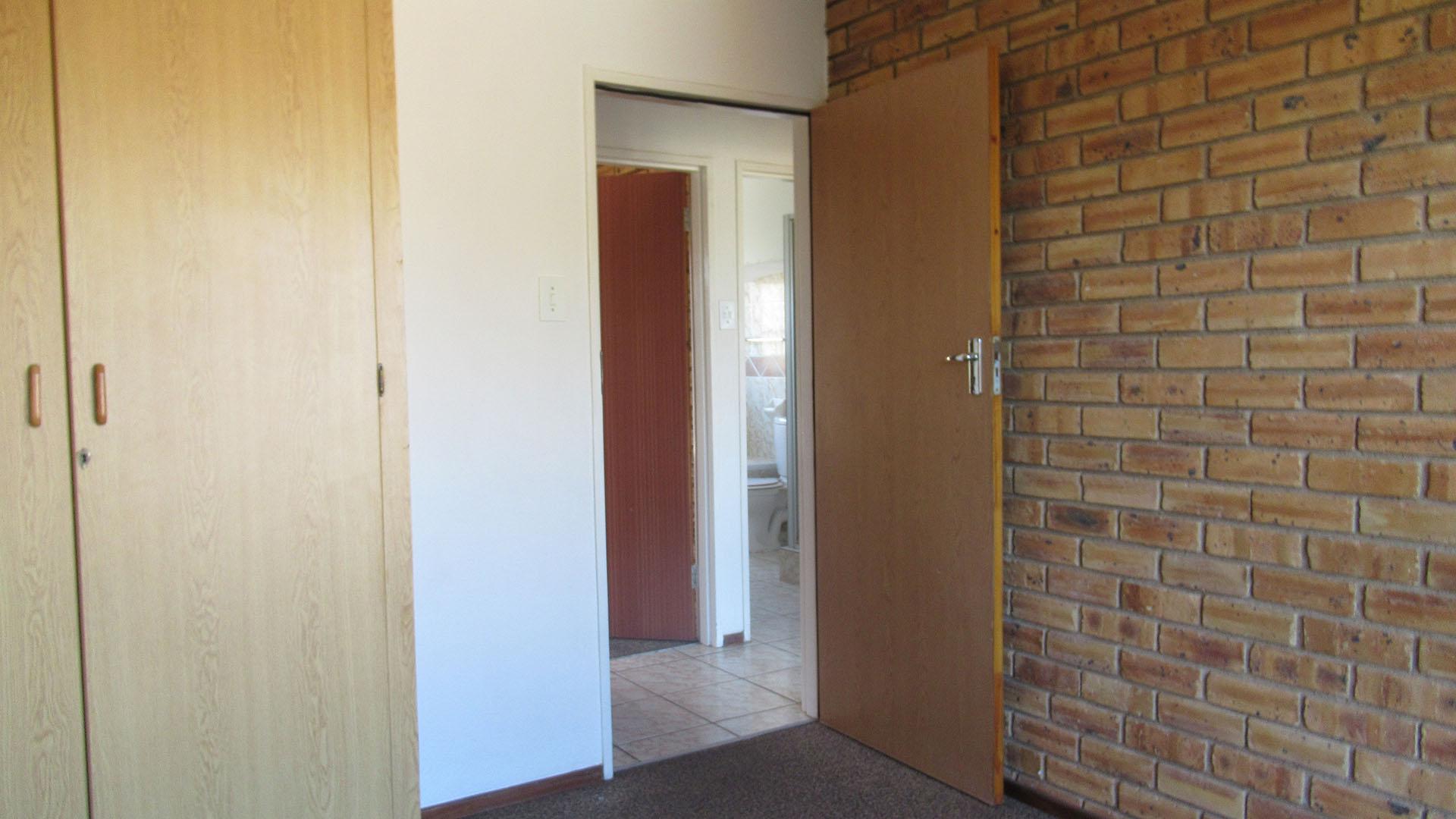 Bed Room 2 - 10 square meters of property in Rant-En-Dal