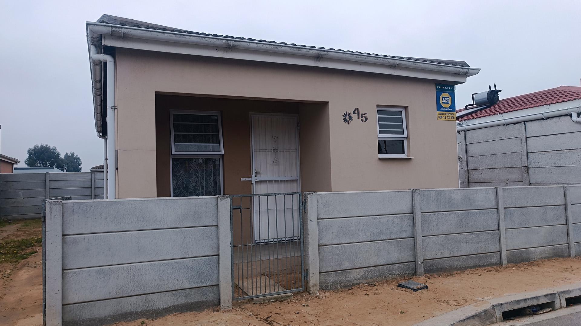 Front View of property in Electric City
