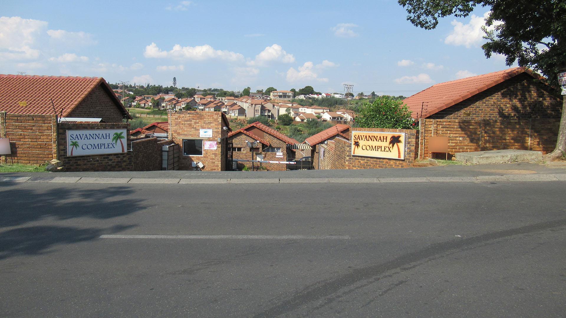 Front View of property in Mondeor