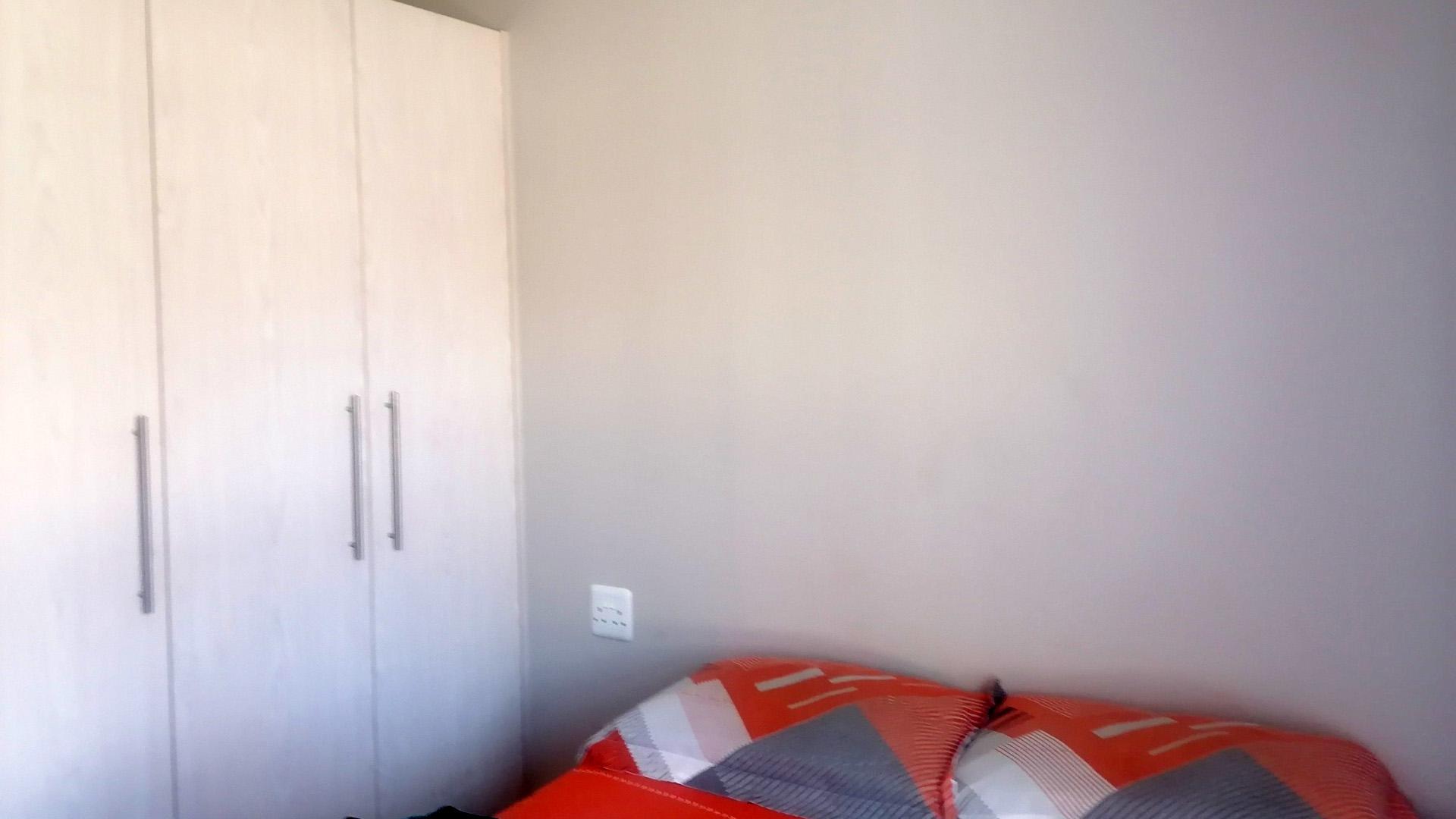 Bed Room 2 of property in Heidedal