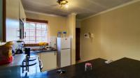 Kitchen - 10 square meters of property in Windsor West