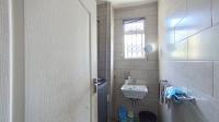 Bathroom 1 - 8 square meters of property in Musgrave
