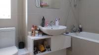 Bathroom 2 - 5 square meters of property in Killarney