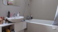 Bathroom 2 - 5 square meters of property in Killarney