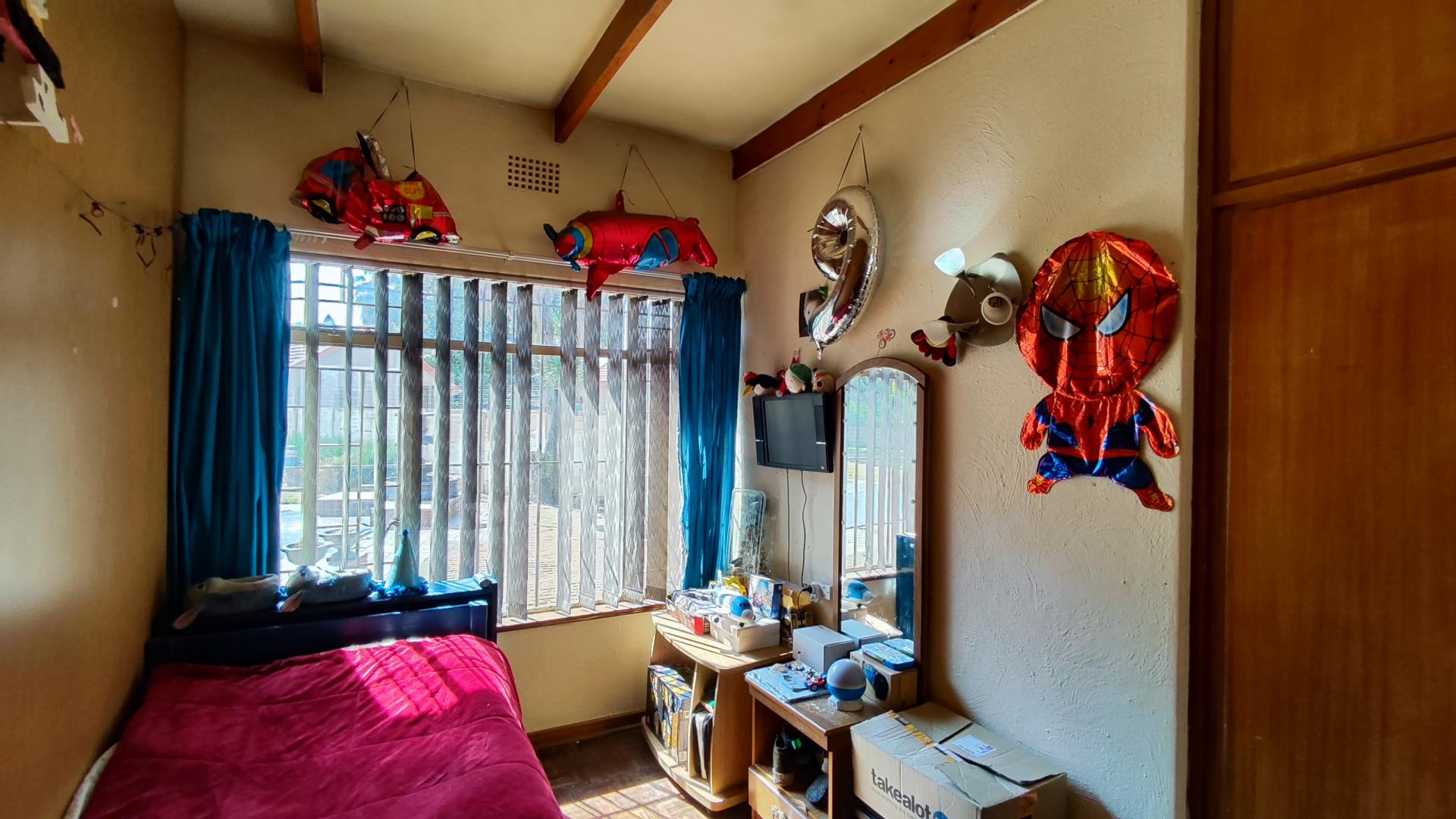 Bed Room 3 - 9 square meters of property in Selcourt