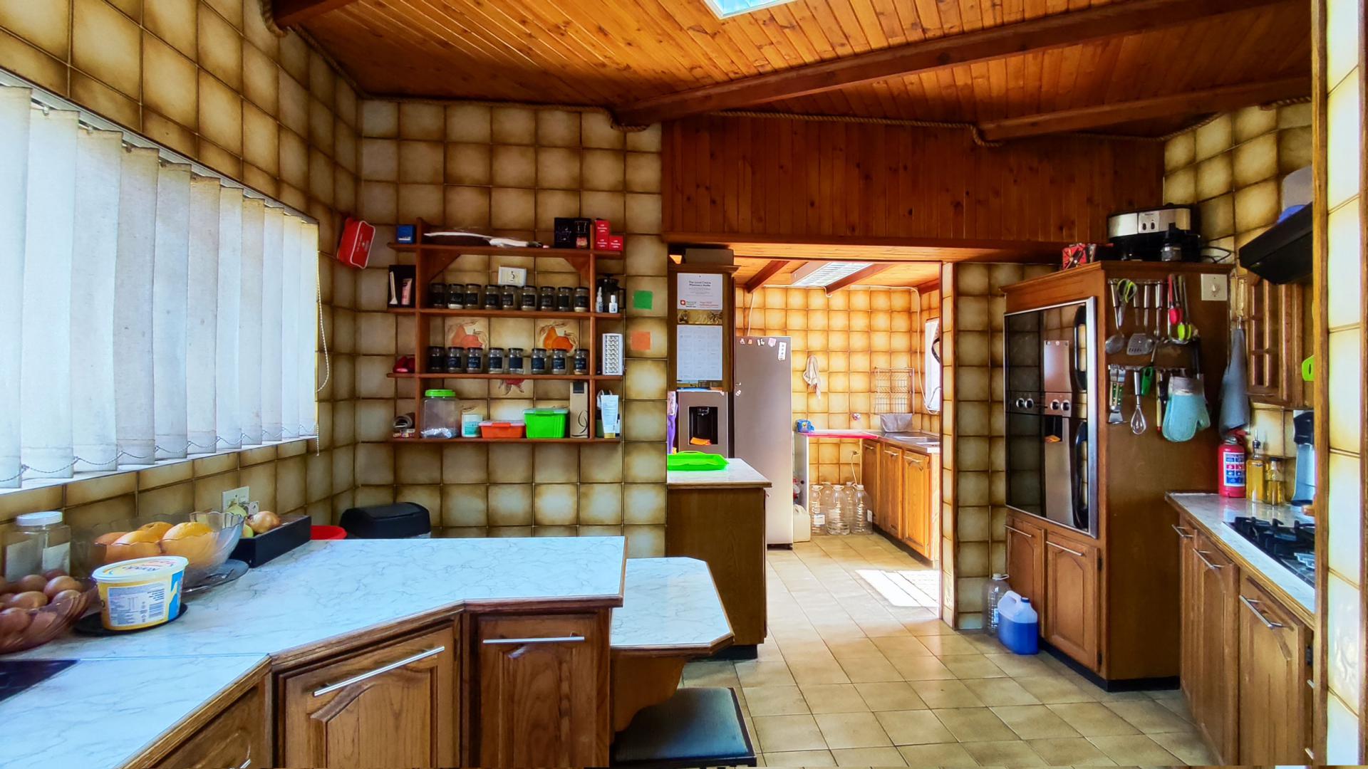 Kitchen - 12 square meters of property in Selcourt