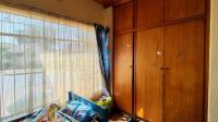 Bed Room 1 of property in Selcourt