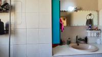 Main Bathroom of property in Selcourt