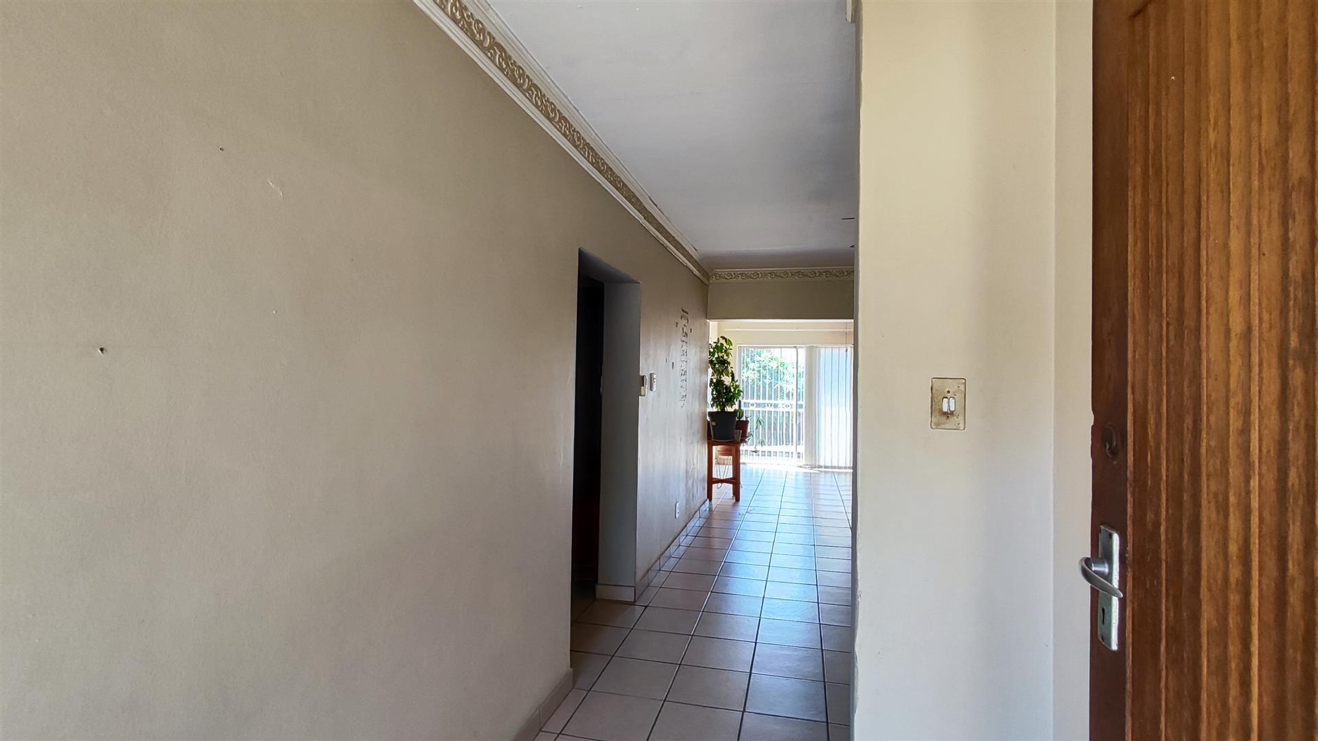 Spaces - 39 square meters of property in Vanderbijlpark