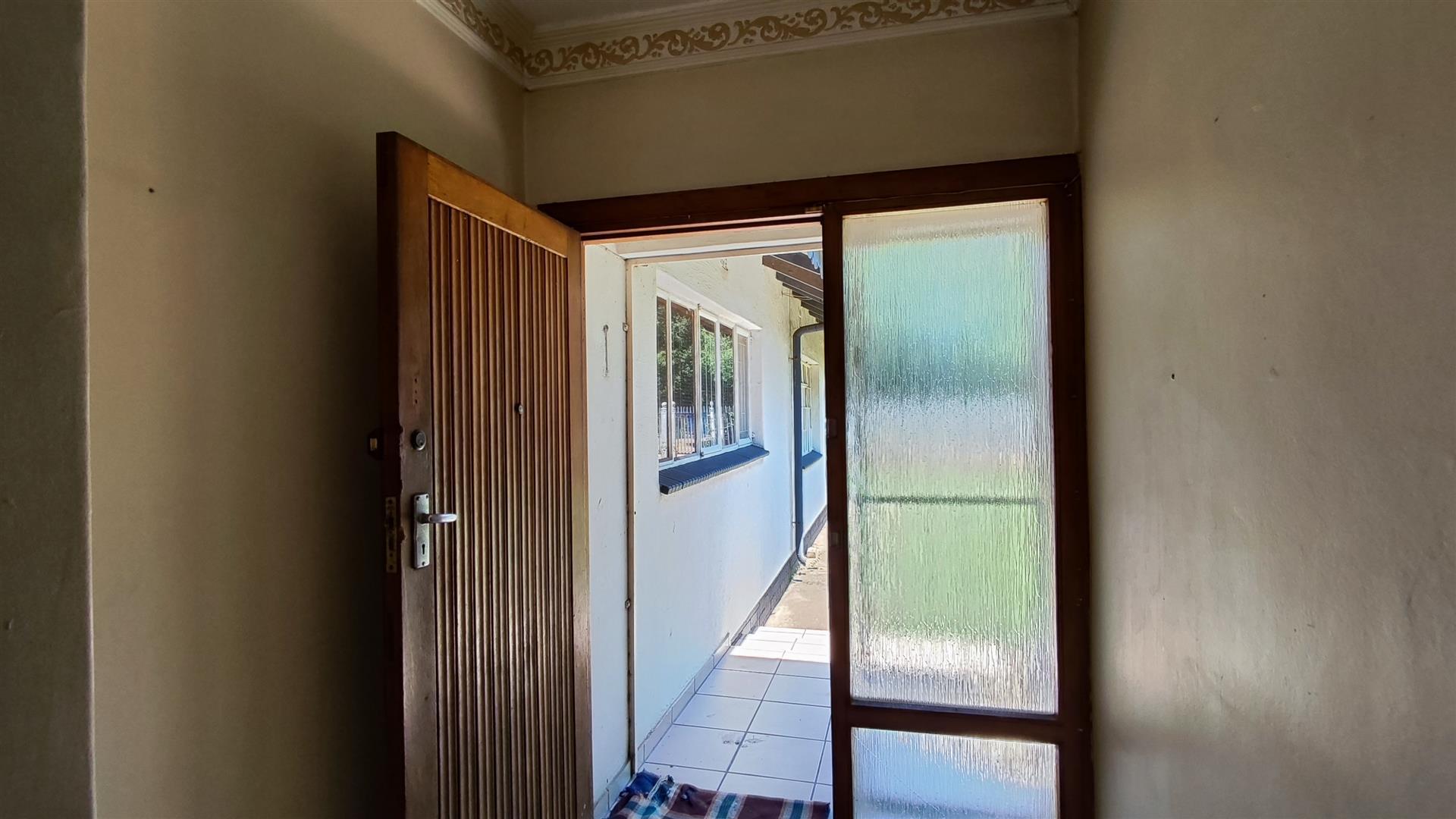 Spaces - 39 square meters of property in Vanderbijlpark