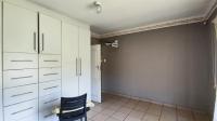 Bed Room 2 - 17 square meters of property in Vanderbijlpark
