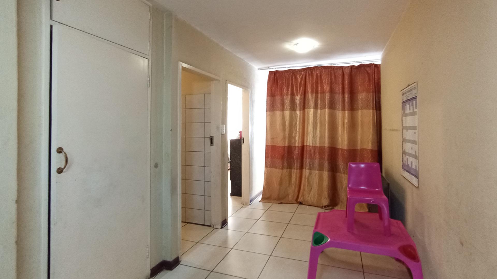 Dining Room - 10 square meters of property in Sunnyside
