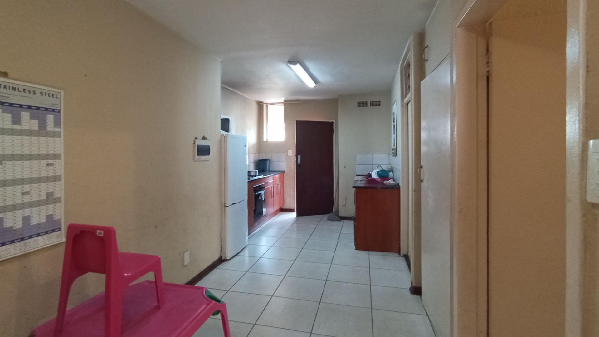 Dining Room - 10 square meters of property in Sunnyside
