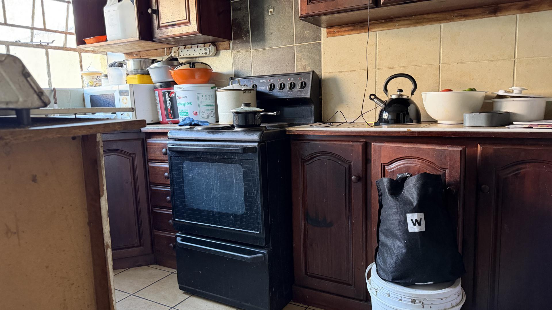 Kitchen - 9 square meters of property in Windsor