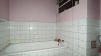 Bathroom 1 - 7 square meters of property in Windsor