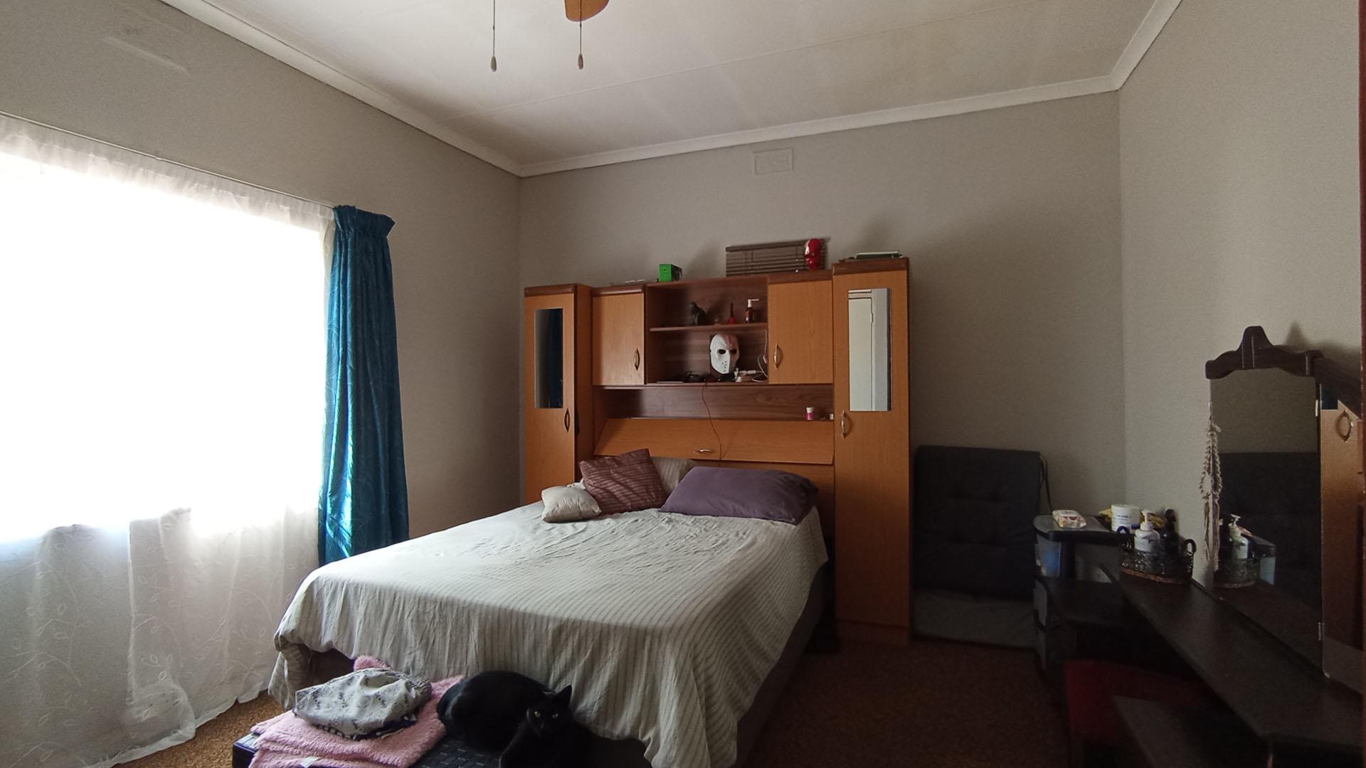 Bed Room 3 - 17 square meters of property in Daspoort