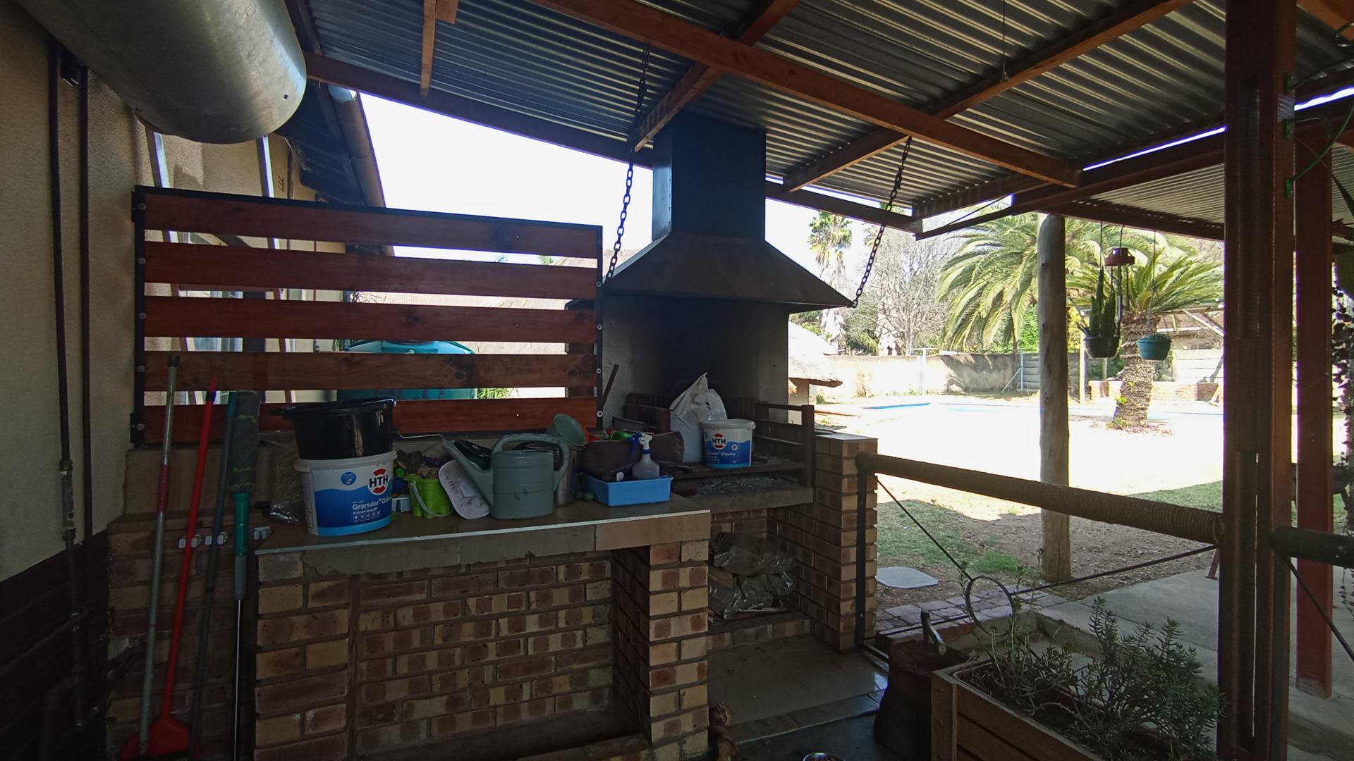 Backyard of property in Daspoort