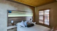 Bed Room 1 - 31 square meters of property in Norkem park
