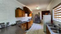 Kitchen - 27 square meters of property in Norkem park