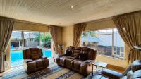 Informal Lounge - 34 square meters of property in Norkem park