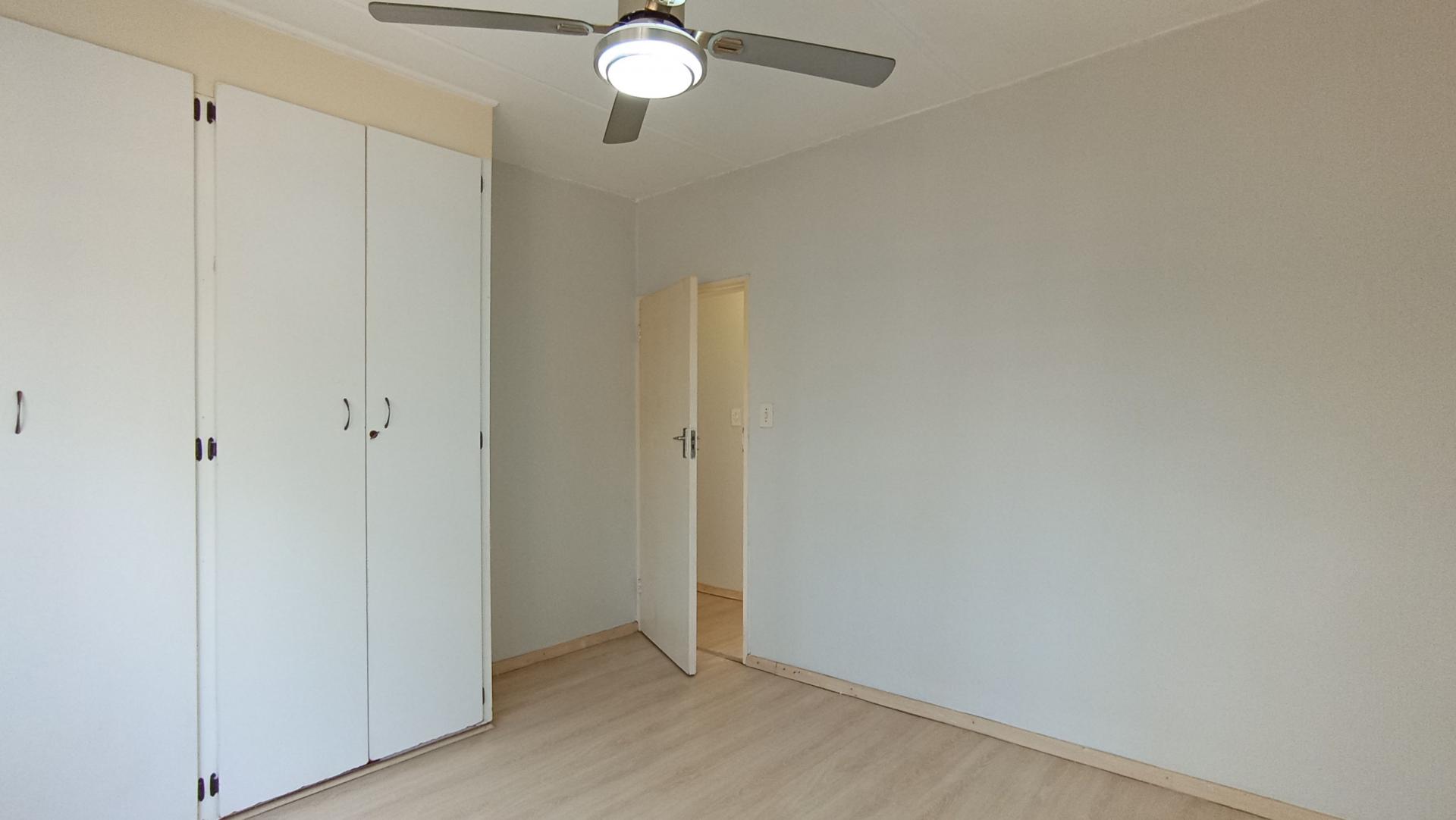 Bed Room 1 - 13 square meters of property in Northwold