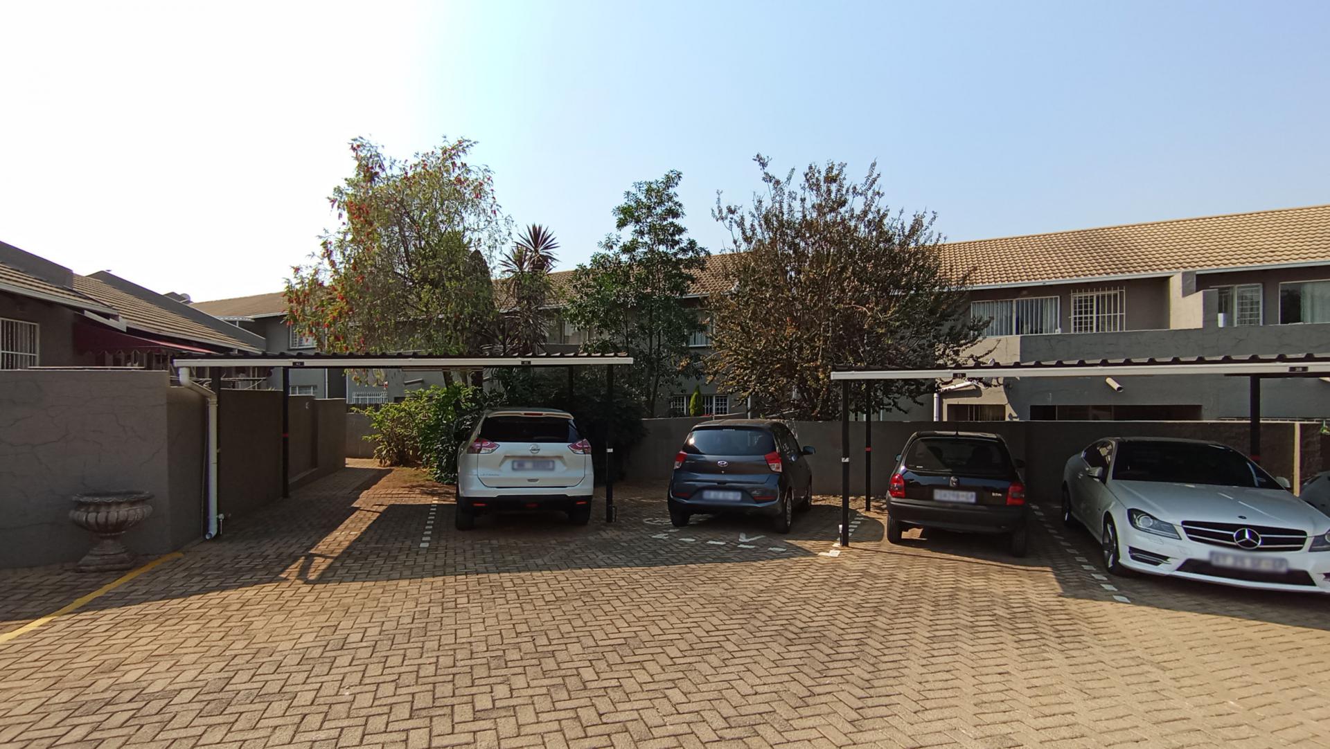 Front View of property in Northwold
