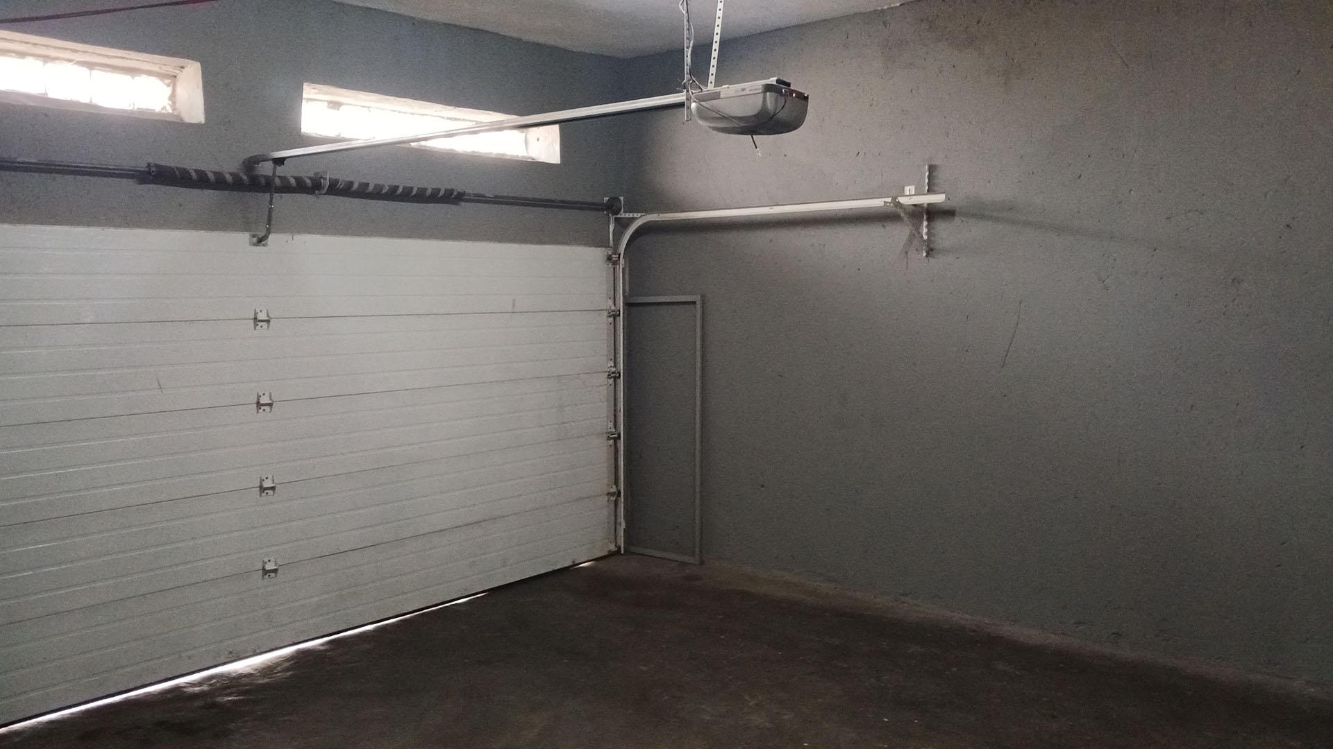 Spaces - 57 square meters of property in Munsieville