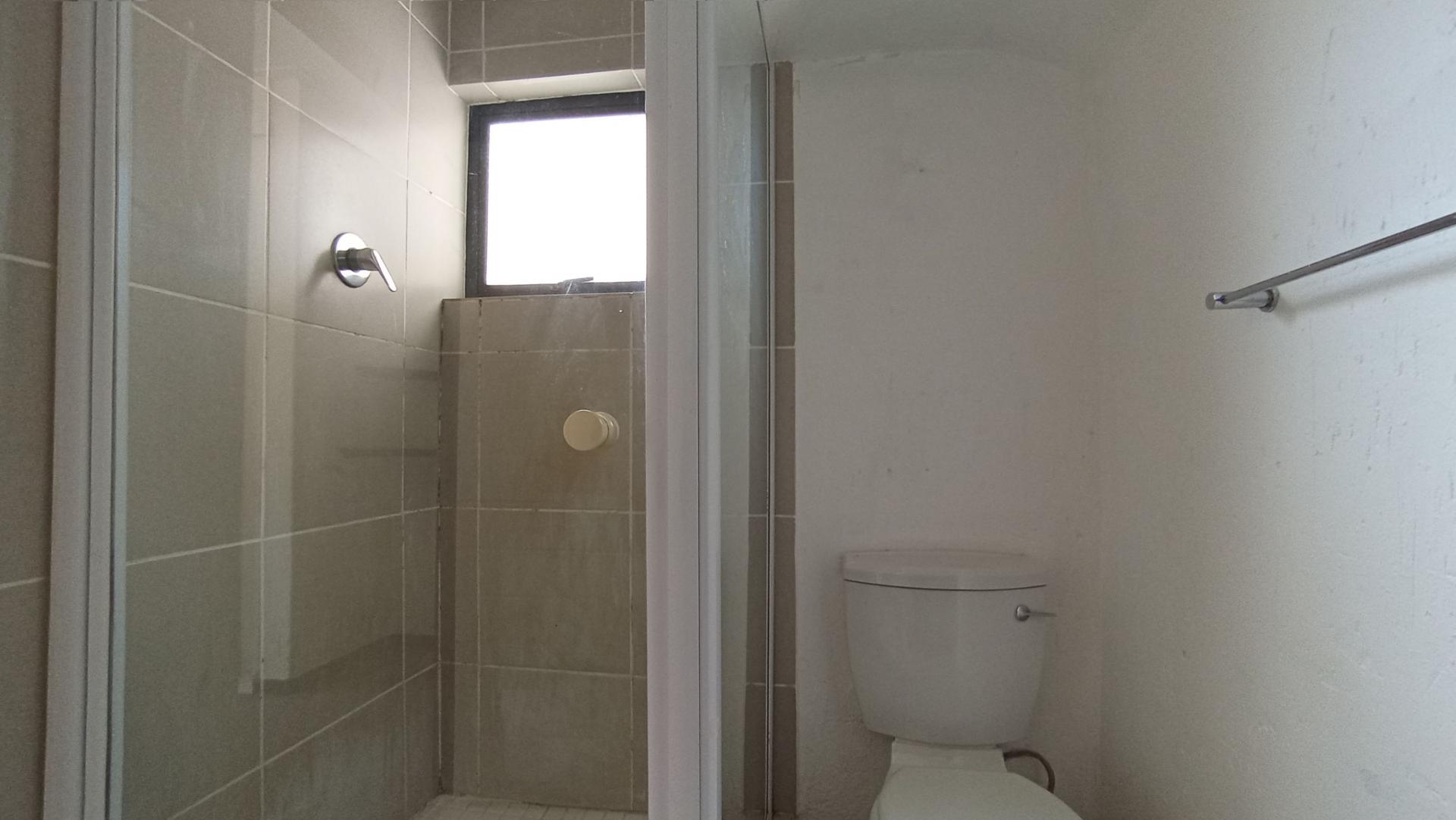 Main Bathroom - 5 square meters of property in Jackal Creek Golf Estate