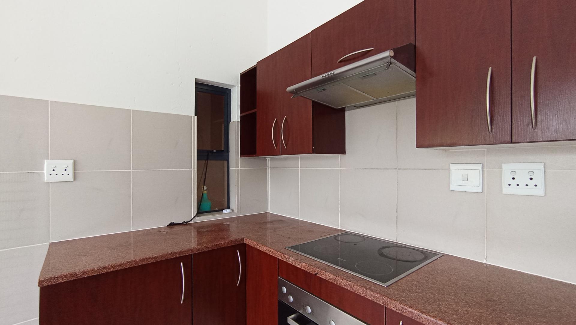 Kitchen - 8 square meters of property in Jackal Creek Golf Estate