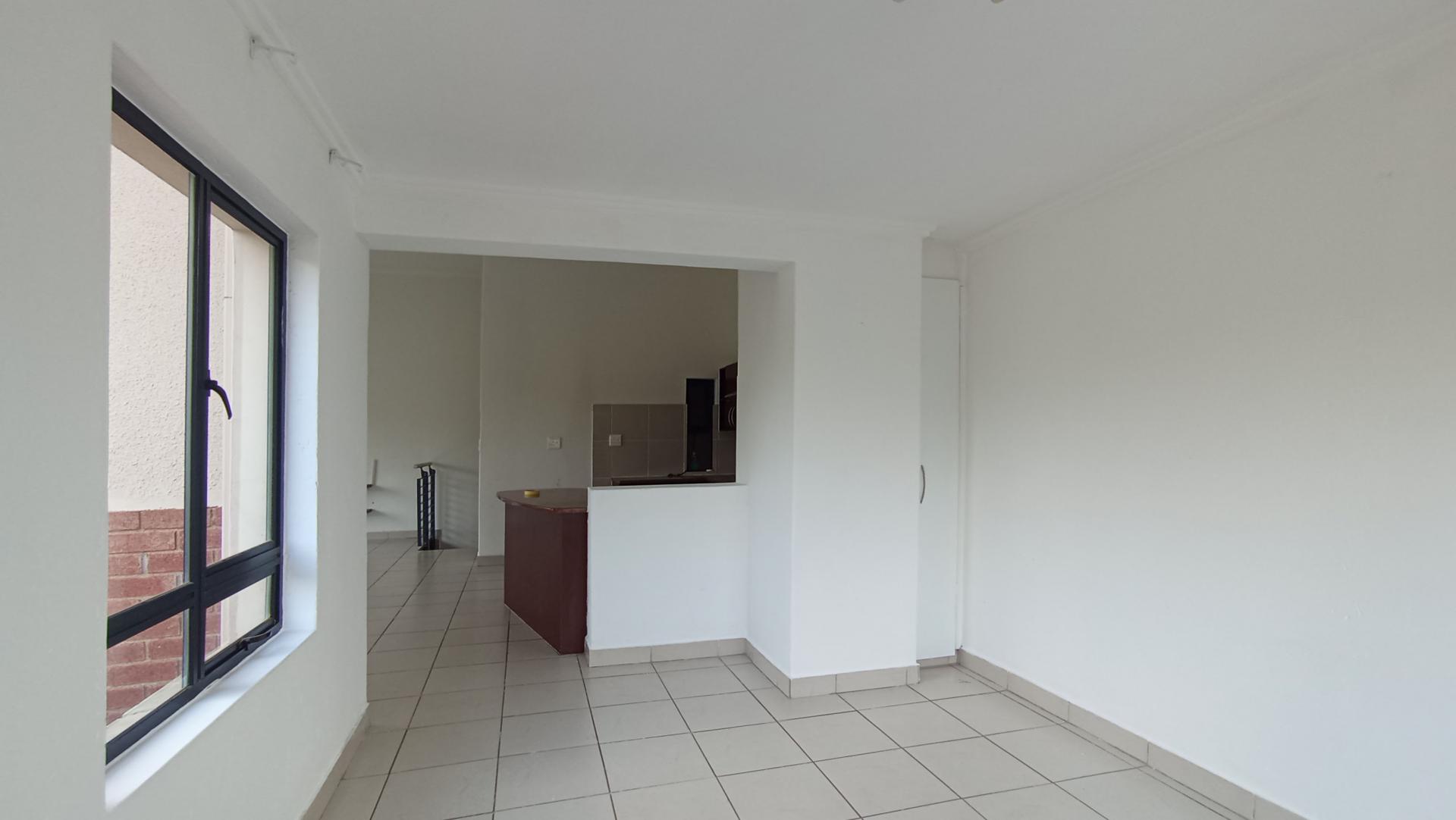 Dining Room - 15 square meters of property in Jackal Creek Golf Estate