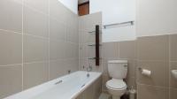 Bathroom 1 - 6 square meters of property in Jackal Creek Golf Estate