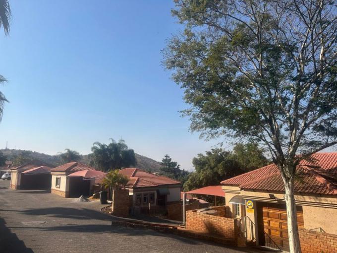 3 Bedroom Sectional Title for Sale For Sale in Safarituine - MR691701