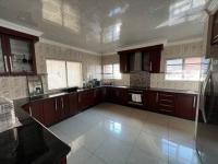  of property in Bendor