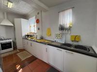  of property in Jan Hofmeyr