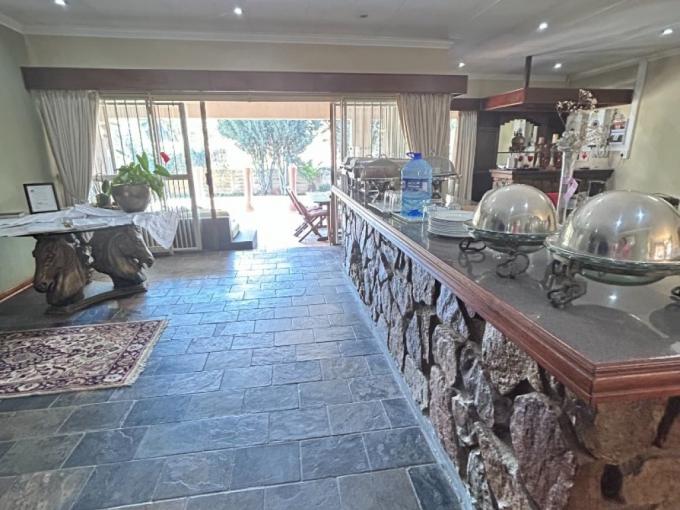 9 Bedroom Commercial for Sale For Sale in Morninghill - MR691750