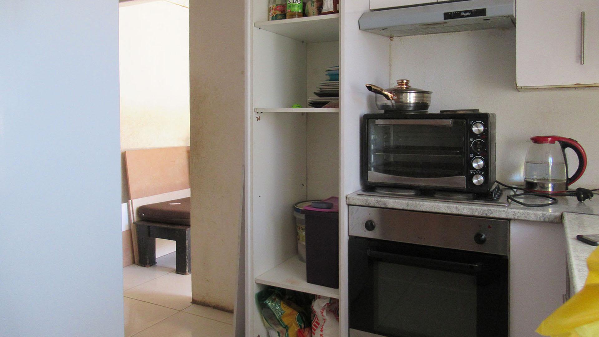 Kitchen - 7 square meters of property in Cosmo City