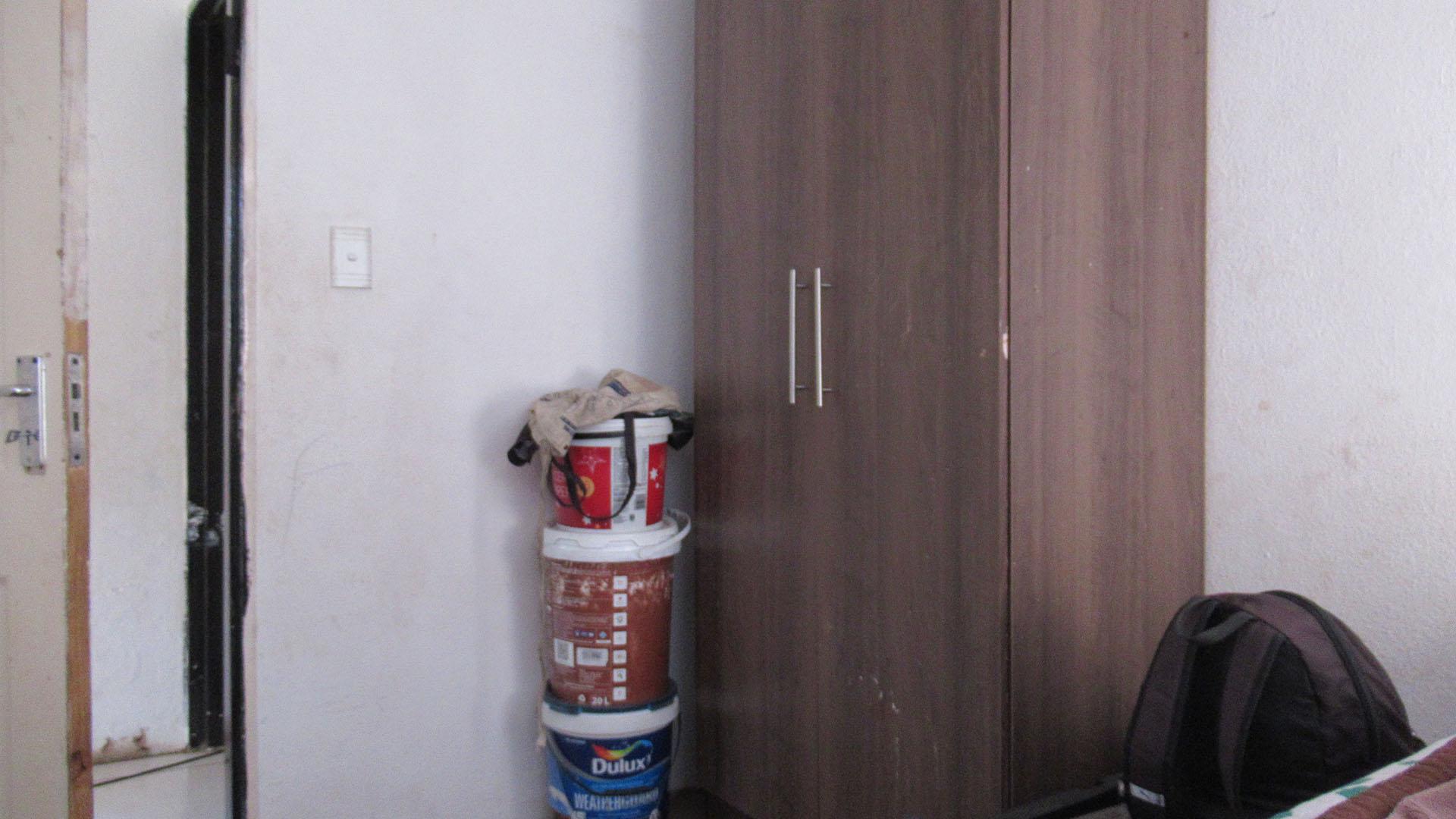 Bed Room 1 - 8 square meters of property in Cosmo City