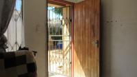 Lounges - 11 square meters of property in Cosmo City