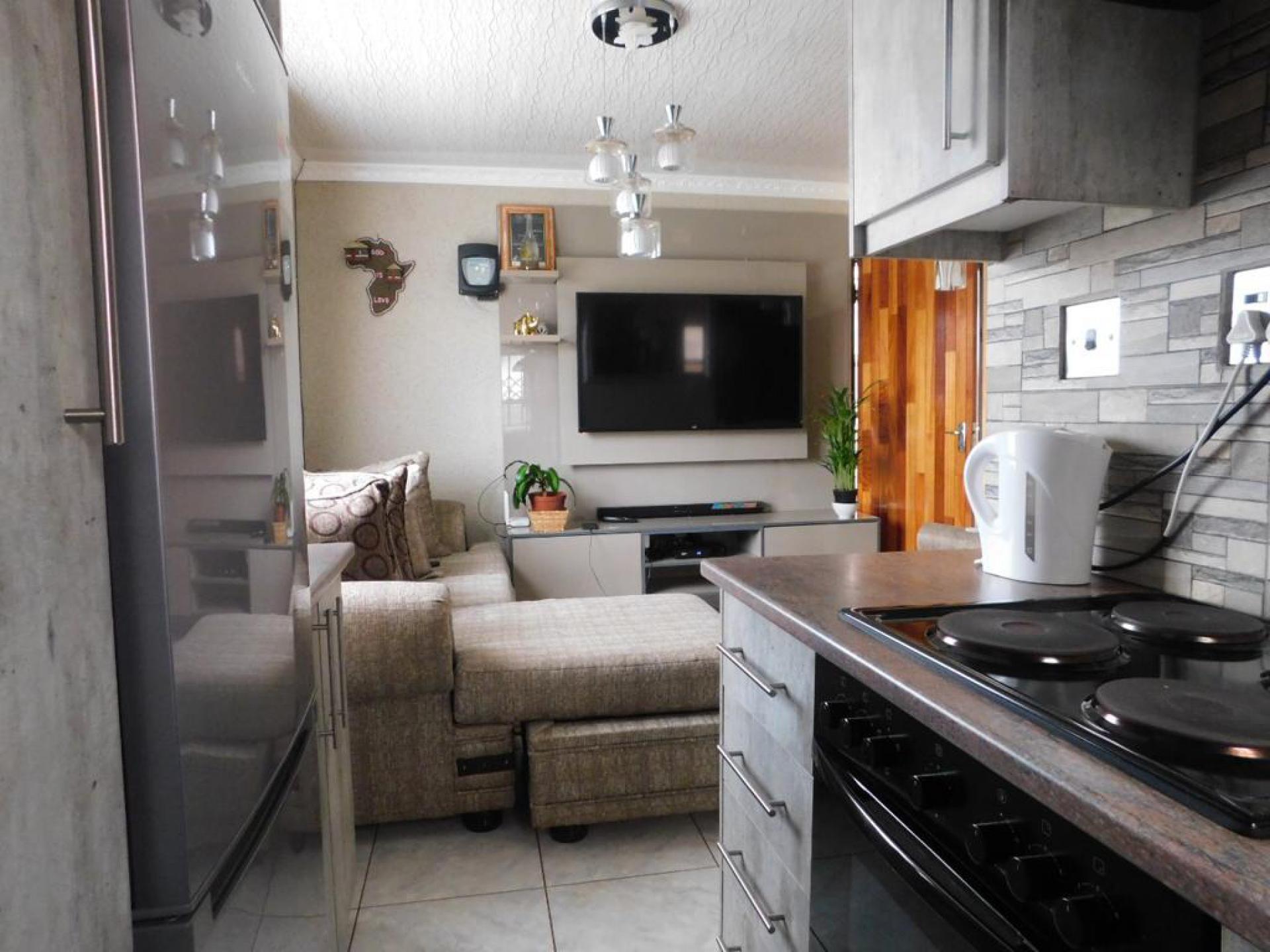  of property in Savanna City