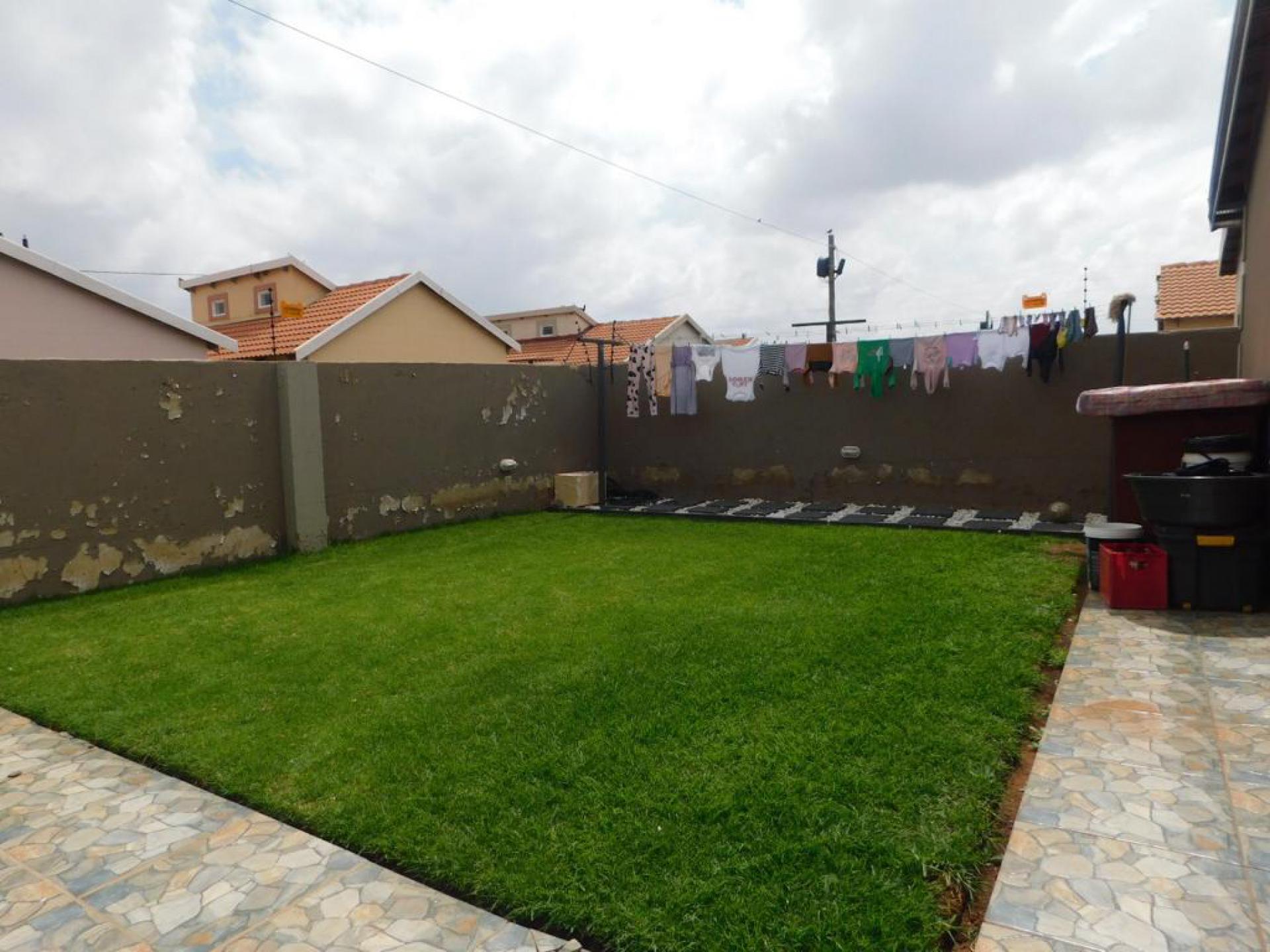  of property in Savanna City